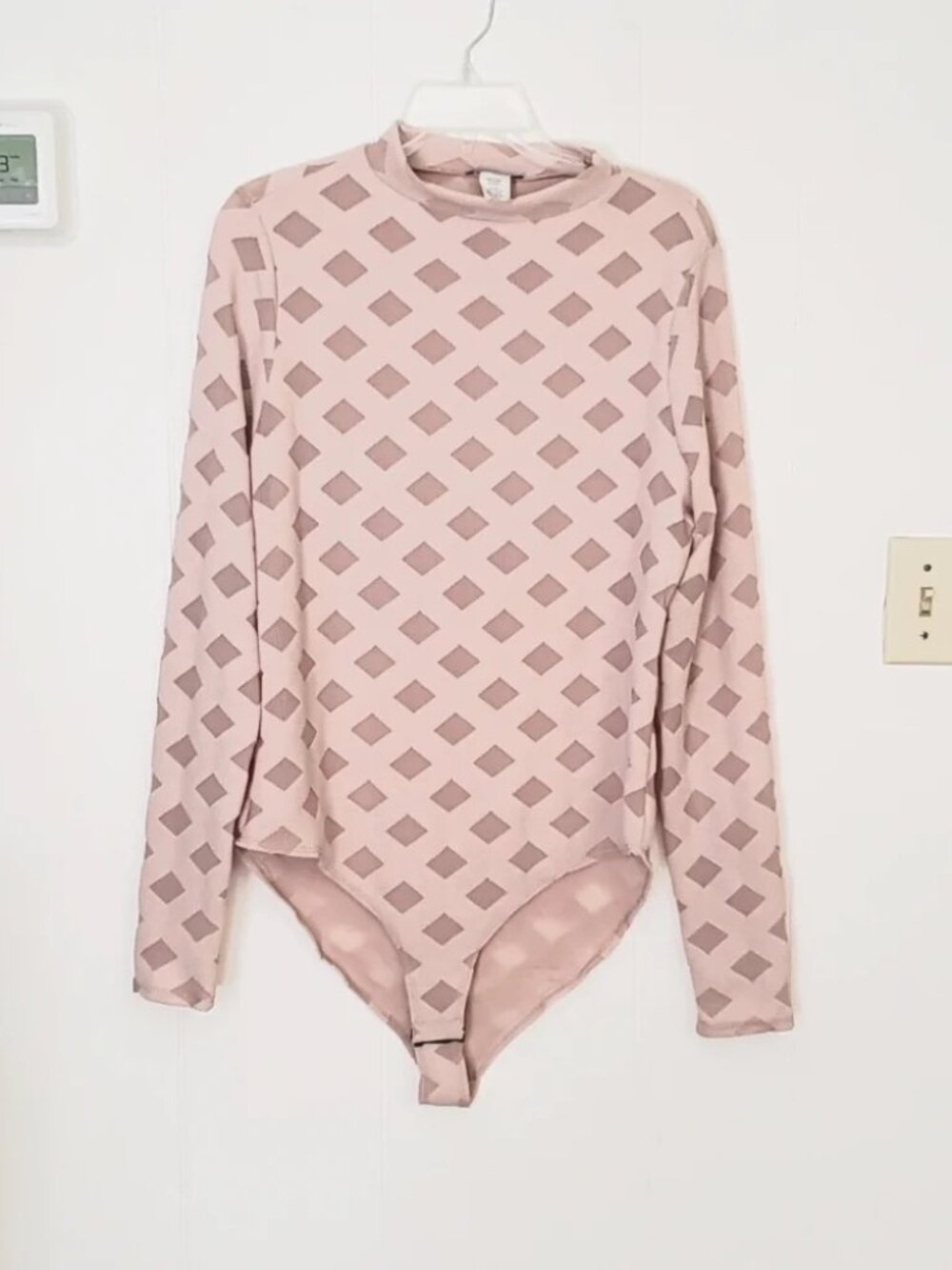 NWT FASHION NOVA Edges That Scratch Bodysuit - Nude Size Large - Picture 7 of 8